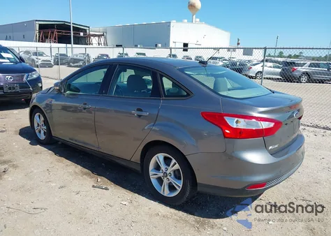 2014 Ford Focus Se z USA, uszkodzony, nr VIN 1FADP3F27EL138041